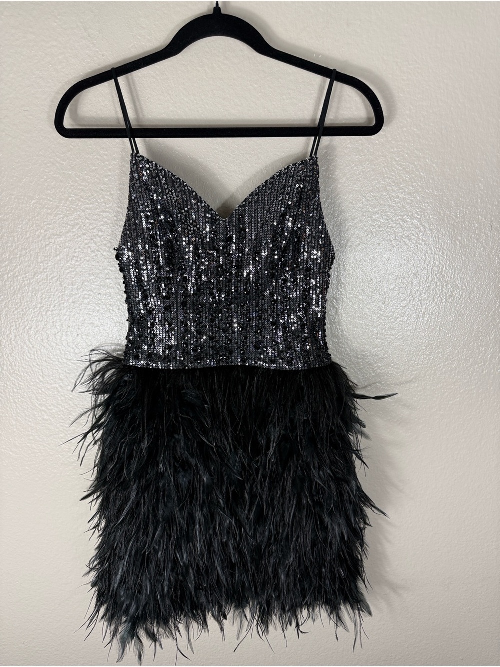 Mac Duggal Black Sleeveless Sequin Dress with Feather Skirt - Picture 4 of 8